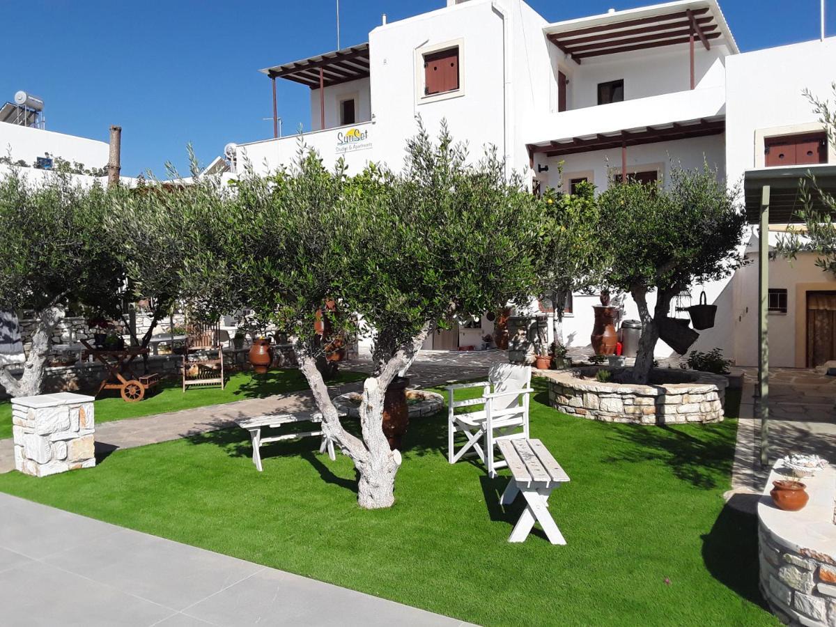 Sunset Studios And Apartments For Adults Over 21 Only Naousa  Exterior photo